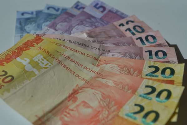 13° salário vai injetar R$ 3,8 bilhões na economia do ES